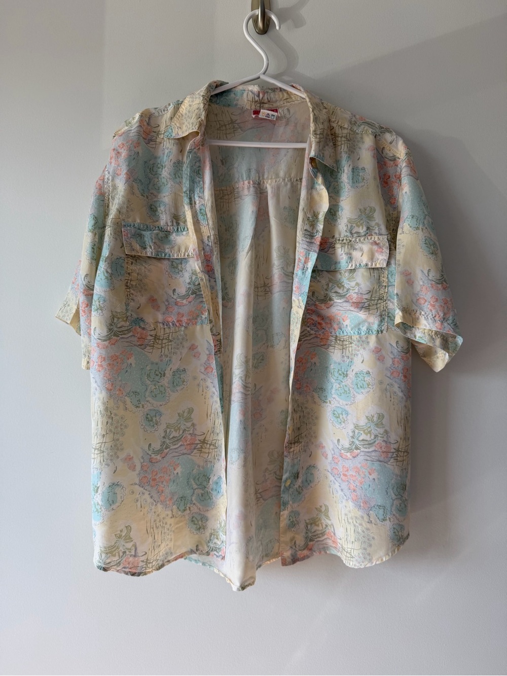 Silk Short sleeve Button Down Shirt Vintage